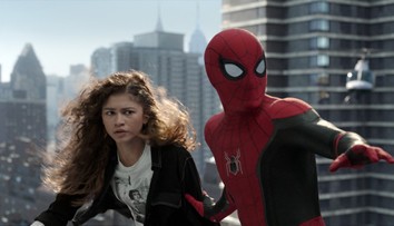 Zendaya a Tom Holland si vyzkoušeli basketbal. Spider-Man točil míč na prstě