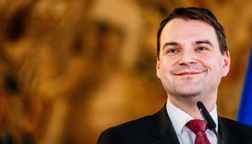 Hnutí Duha se ostře pustilo do Macinky. Chce omluvu, jinak ho bude žalovat
