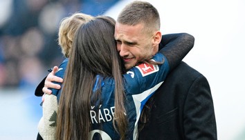 Dojemné scény v Hoffenheimu. Klub se loučil s Kadeřábkem, ten neudržel slzy