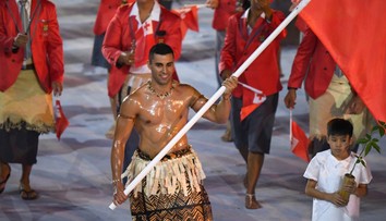 Dámy pozor! Na zimní olympiádu míří naolejovaný svalovec z Ria