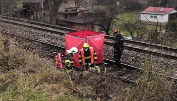 Dívka (16) skočila v Řevnicích pod vlak, blízkým se omluvila na instagramu