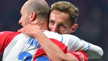 A zase ta angličtina! Krmenčíka paroduje jeho bývalý spoluhráč ze Slavie