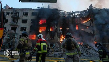 Kyjev je v plamenech. Rusko na něj v noci vyslalo desítky raket a stovky dronů