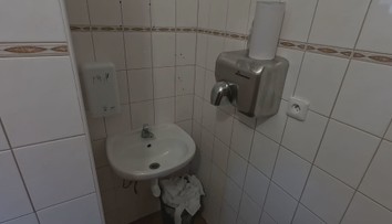 Areály se chystají na nával lyžařů o prázdninách. Přidat ale musí v údržbě toalet