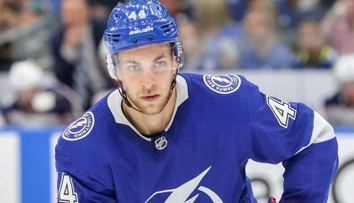 Raritní setkání! V Praze se náhodně potkali držitelé pěti Stanley Cupů
