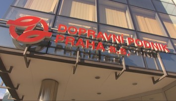 Dozimetr i jízdenky. S pražským dopravním podnikem se pojí i další kauzy