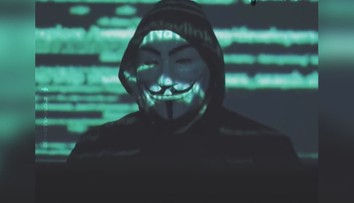 Hackeři z Anonymous vyhrožují Raiffeisenbank. Nic nehrozí, uklidňuje banka