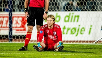 Sobota šílených vlastenců! Gólman, co daroval Slavii remízu, není sám!