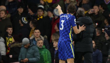 V Premier League zkolaboval fanoušek, Alonso mu nejspíše zachránil život