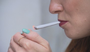 Firmy čím dál víc preferují nekuřáky. Jsou pro ně ekonomicky výhodnější