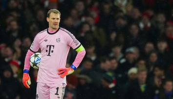 Teatrální pád? Možná by pomohl, řekl Neuer o gólu Arsenalu. Sudího kritizovat nechce