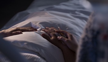 Nejhorší situace za téměř třicet let! Loni zemřelo nejvíce lidí v historii ČR