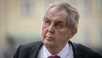 Prezident tvrdě pracoval. Jmenoval profesory a podepsal dva zákony