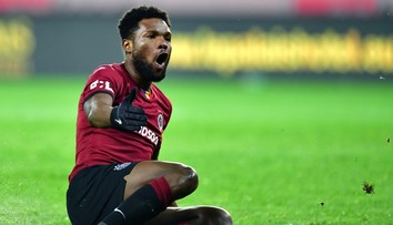 Turecký klub přiznal, že dluží Spartě a jejímu bývalému hráči skoro 100 milionů