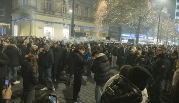 Záchranáře čeká nejtěžší noc v roce. Posilují směny a připravují speciální vozy