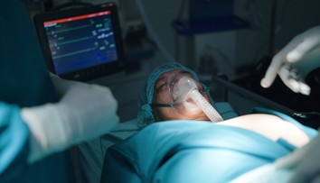 Data odhalila obří problém. Čím dál víc mladých lidí umírá, aniž by byli nemocní