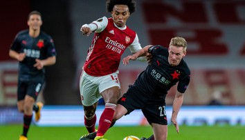 Arsenalu kvůli Super lize hrozí vyřazení z EL. Jak to bude se Slavií?