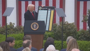 Donald Trump zavádí nová cla. Teď se zaměřil na léky