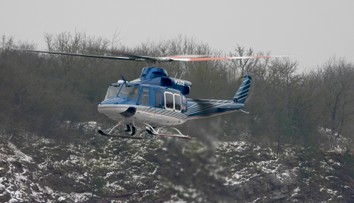 Drama v lomu Velká Amerika: V koruně stromu našli mrtvolu. Vše řeší policie