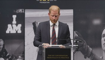 Princ Harry v Londýně: Prohrál soud s bulvárem, ránu mu zasadila i rodina