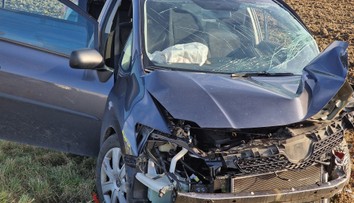 Vážná nehoda na Vyškovsku: Jeden mrtvý a tři zranění, mezi nimi i dítě