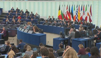 Česko z EU získává více peněz, než do ní přispívá. Ekonomové bijí na poplach
