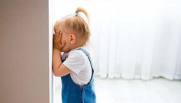 Vnučka si s babičkou zahrála na schovávanou. Dívenku hledali i strážníci
