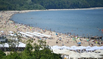 Letní relax u Baltu může vyjít draho. Na polských plážích platí přísná pravidla