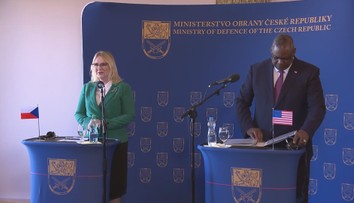 Ministr obrany USA Austin navštívil Prahu. Česko je důležitý spojenec, řekl