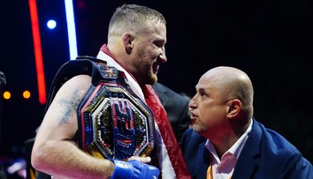 Šok u Bílého domu. Gaethje zničil Topuriu, Pereira padl. Trump gratuloval přímo v kleci