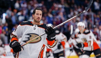 Columbus zpevnil defenzivu, Devils podepsali dravé mládí!