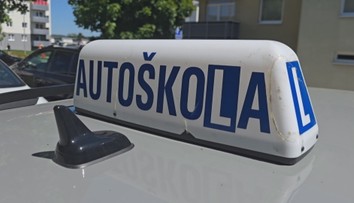 Slovensko mění pravidla pro řidičáky. Mělo by se přidat i Česko? Ptejte se odborníka
