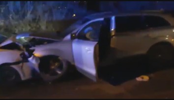 Řidič v Ústí ujížděl před policií. Při honičce zdemoloval další tři auta