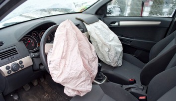 Pokračování obří kauzy: Tři automobilky svolávají do servisů přes sedm milionů aut