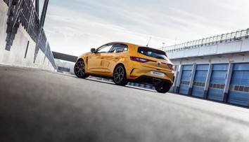 Hodně ostrý Renault. Automobilka vyladila Mégane na 300 koní!