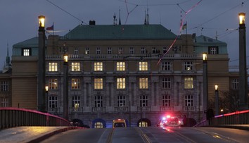 Studenti filozofické fakulty jsou zaražení. Taková opatření po střelbě nečekali