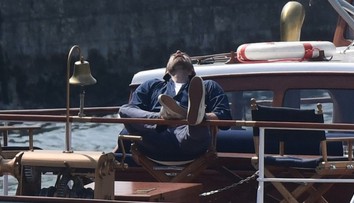 Divoká jízda s Jennifer Lopezovou. Slavný herec vyspával na veřejnosti s ústy dokořán