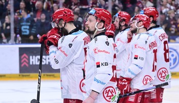 První selhání rozhodčích v extralize. Třinec okradli o regulérní gól