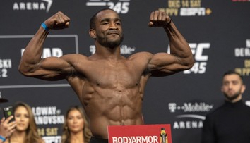 Bojovník UFC byl zatčen krátce před zápasem, u sebe měl i zbraň