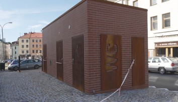 Jihlava má nové záchodky za miliony. Nedá se na nich zamknout