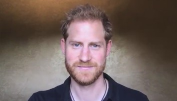 "Život se dramaticky změnil," přiznal princ Harry. Promluvil z izolace v LA