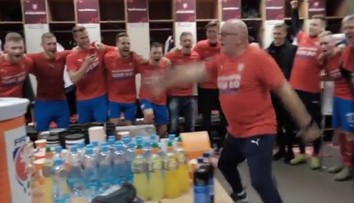 Hola, hola, hola, Evropa nás volá! Jak masér Eda řídil oslavy postupu