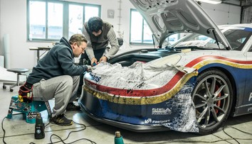 GT4 Rothmans - velkolepá oslava motorsportu Made in Czech