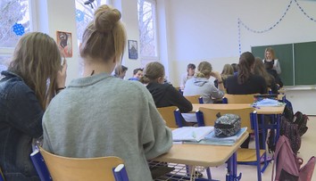 Zrušit povinnou výuku druhého jazyka je nesmysl, tvrdí velvyslanci v Praze