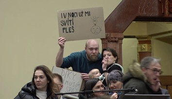 Peníze versus zdraví. Pražští zastupitelé řeší veřejné osvětlení v hlavním městě