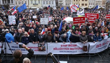 Milion chvilek chystá velkou demonstraci. Výzvu podepsalo už 300 tisíc lidí
