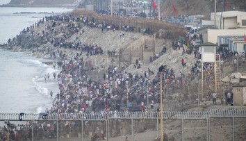 Ve Španělsku vypukla migrační krize. Přijímají se opatření, ve hře je vyloučení ze Schengenu
