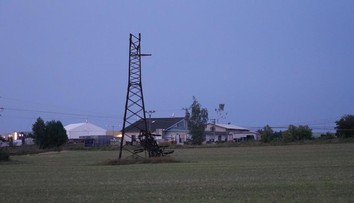 Dálnice D1 stála v obou směrech. Spadlo na ni elektrické vedení