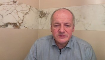 Prymula: Ve hře jsou opatření kvůli ebole. Nemoc se šíří úplně jinak než covid