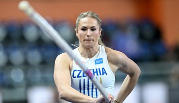 Česko slaví druhou medaili z halového MS. Pro bronz skočila tyčkařka Švábíková